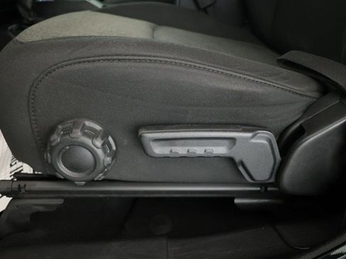 Used 2021 Jeep Gladiator Sport image 8