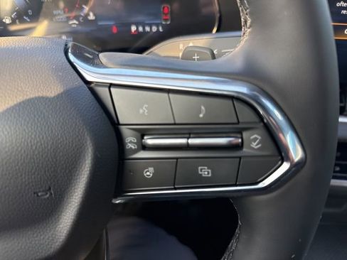 New 2026 Chevrolet Equinox LT w/ Convenience Package II AWD/4WD image 11