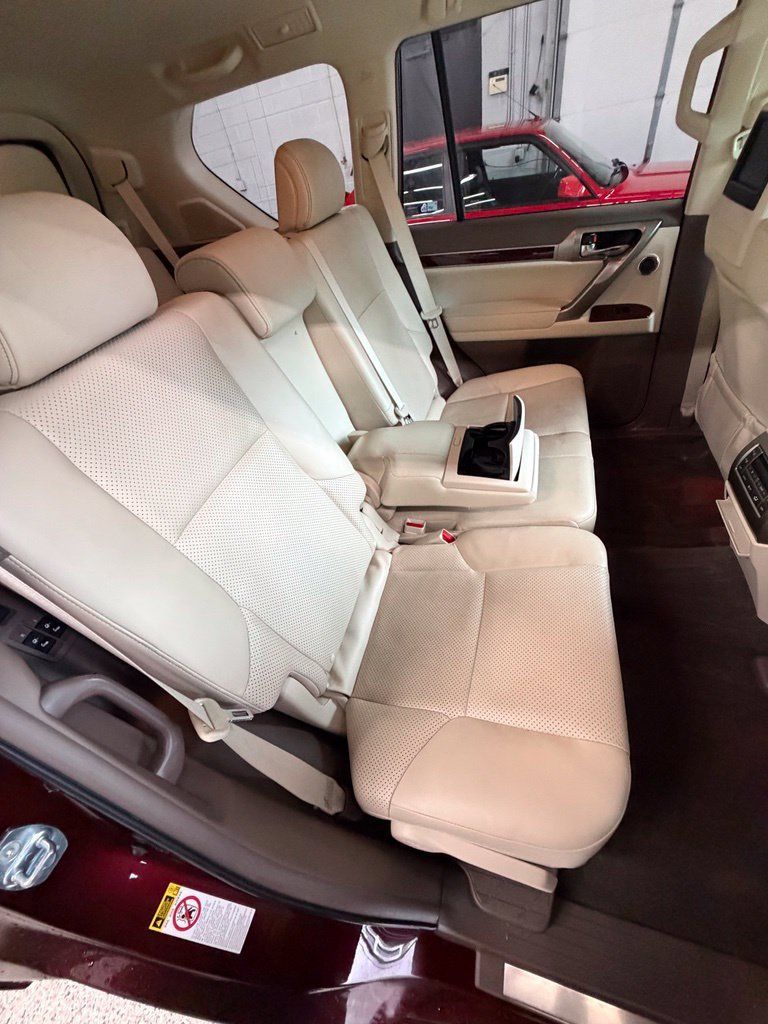 Used 2012 Lexus GX 460 Premium AWD/4WD image 23