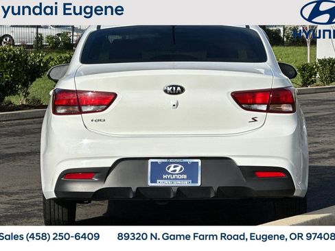 Used 2019 Kia Rio S image 4