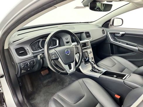 Used 2018 Volvo S60 T5 Inscription image 20