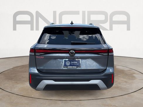 Certified 2025 Volkswagen Tiguan S FWD image 9