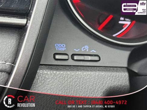 Used 2023 Toyota Camry XSE image 38