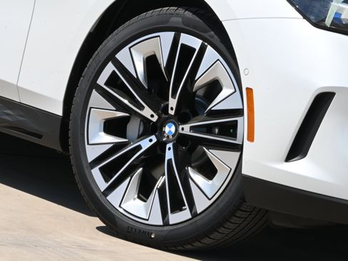 New 2026 BMW 530i w/ Executive Package RWD image 9