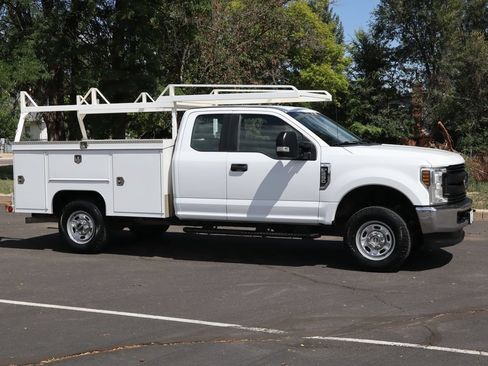 Used 2019 Ford F250 XL w/ XL Value Package AWD/4WD image 2
