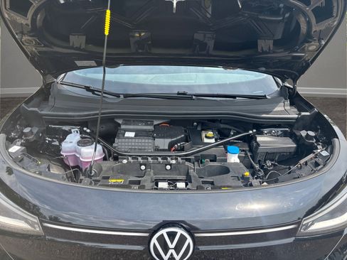 Used 2024 Volkswagen ID.4 S image 32