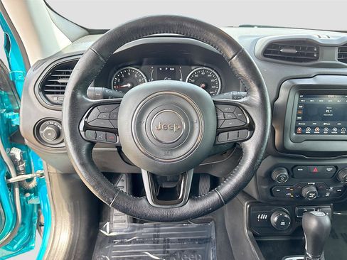 Used 2020 Jeep Renegade Altitude AWD/4WD image 11