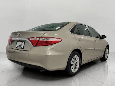 Used 2016 Toyota Camry LE image 20