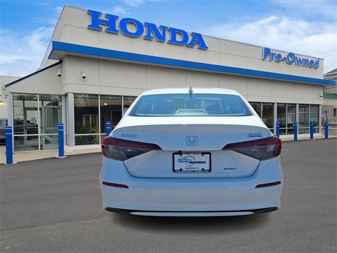 Used 2025 Honda Civic Sport image 5