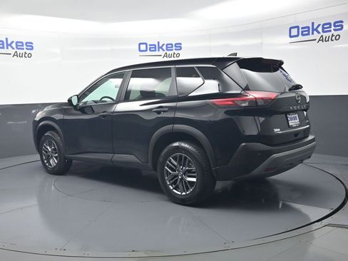 Used 2023 Nissan Rogue S AWD/4WD image 6