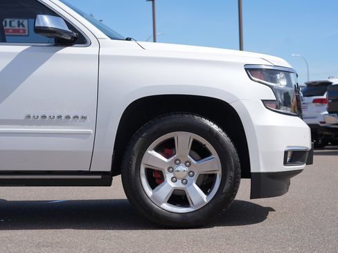 Used 2020 Chevrolet Suburban Premier AWD/4WD image 11