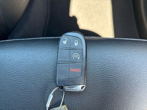 Used 2025 Jeep Compass Limited AWD/4WD image 21