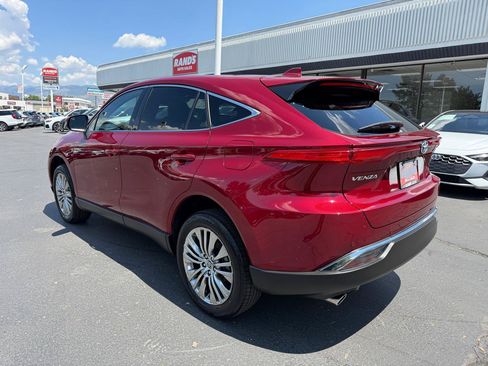Used 2024 Toyota Venza Limited AWD/4WD image 5
