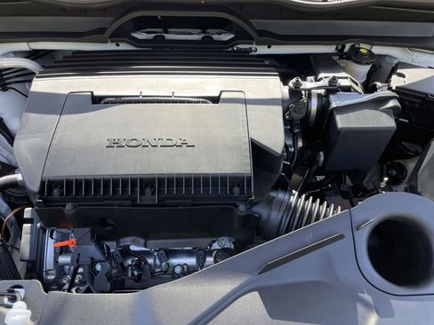 New 2025 Honda Pilot EX-L image 24