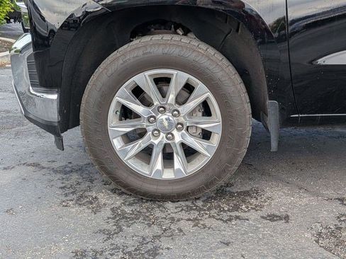Used 2020 Chevrolet Silverado 1500 LTZ AWD/4WD image 14