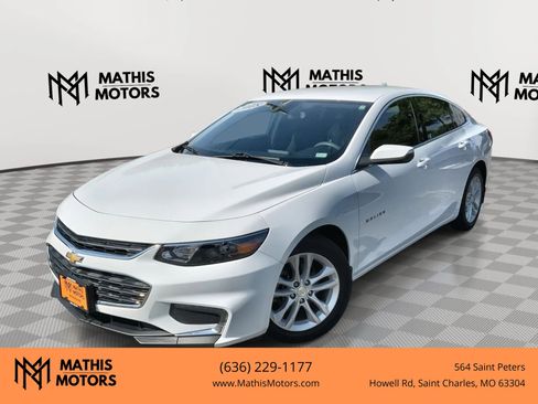 Used 2018 Chevrolet Malibu LT FWD image 1
