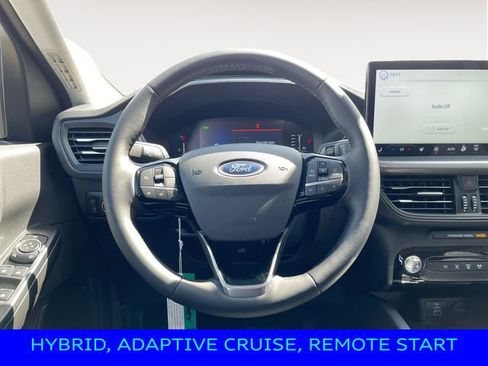 New 2024 Ford Escape SE FWD image 12