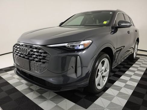 Certified 2025 Audi Q5 Premium Plus w/ Premium Plus AWD/4WD image 1