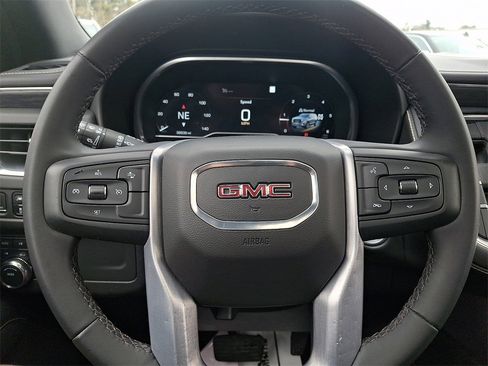 Certified 2023 GMC Yukon XL SLT image 20