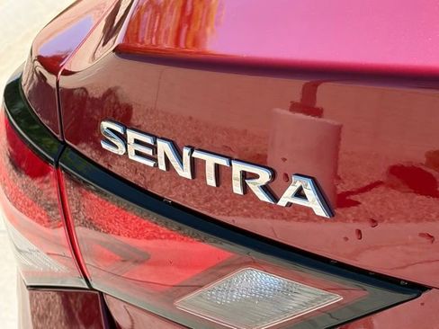 Used 2025 Nissan Sentra SV image 8