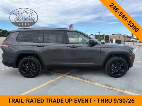 Used 2023 Jeep Grand Cherokee L Limited w/ Black Appearance Package AWD/4WD image 2
