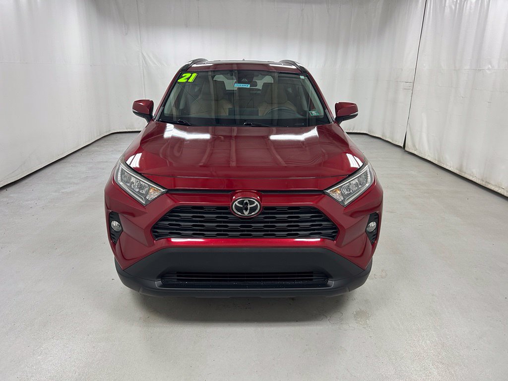 Used 2021 Toyota RAV4 XLE Premium FWD image 3