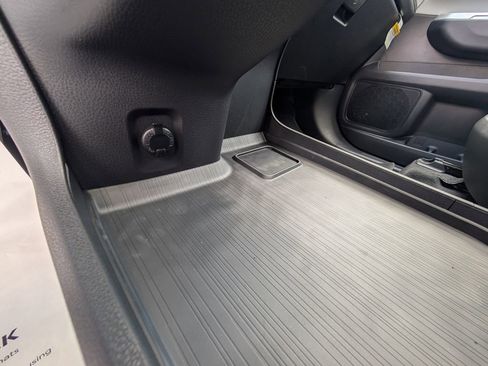 New 2026 Toyota Sienna XLE image 24