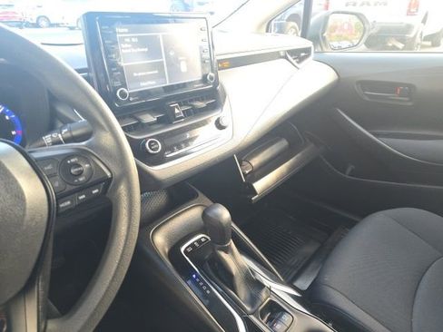 Used 2022 Toyota Corolla LE image 22