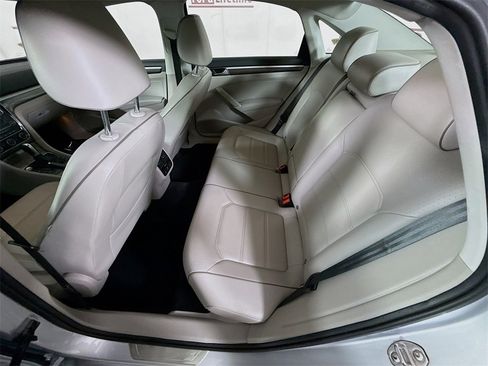 Used 2016 Volkswagen Passat 1.8T SE image 26