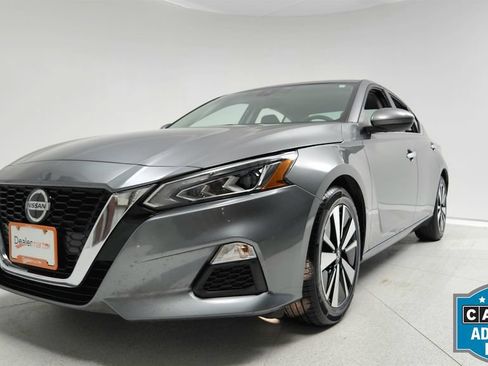 Used 2022 Nissan Altima 2.5 SV FWD image 32