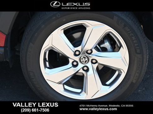 Used 2021 Toyota RAV4 Limited AWD/4WD image 12