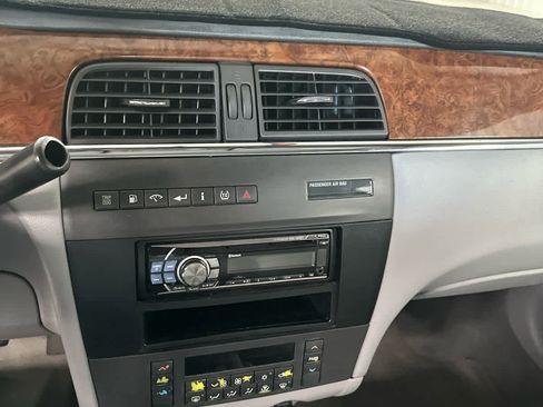 Used 2005 Buick LaCrosse CXL w/ Chrome Appearance Package image 18