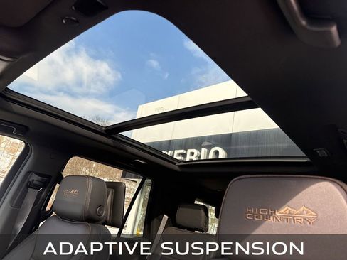 Used 2024 Chevrolet Tahoe High Country image 22