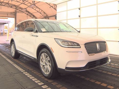 Used 2022 Lincoln Corsair FWD image 4