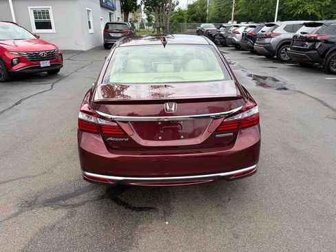 Used 2017 Honda Accord EX-L image 4