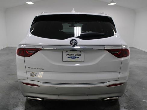 Used 2024 Buick Enclave Essence w/ Technology Package image 8