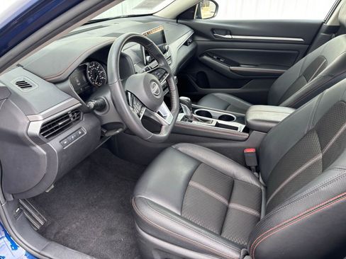 Used 2024 Nissan Altima 2.5 SR image 16