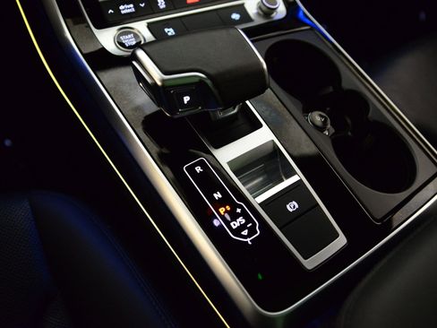 Used 2023 Audi Q7 Premium Plus w/ Premium Plus Package image 15