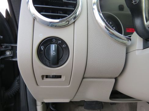 Used 2007 Ford Explorer XLT RWD image 14