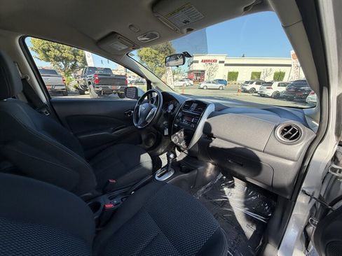 Used 2015 Nissan Versa Note SV FWD image 37
