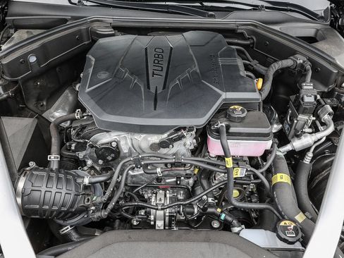 Used 2026 Genesis G70 2.5T Prestige RWD image 12