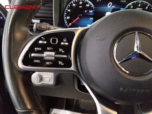 Used 2022 Mercedes-Benz GLS 450 4MATIC image 11