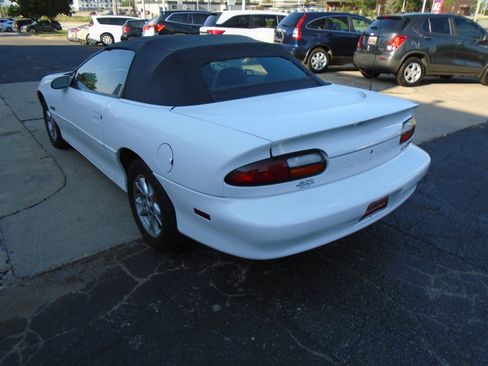 Used 2002 Chevrolet Camaro Z28 RWD image 4