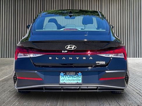 New 2026 Hyundai Elantra SEL Sport Premium FWD image 4