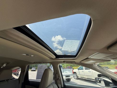 Used 2016 Honda CR-V Touring image 8