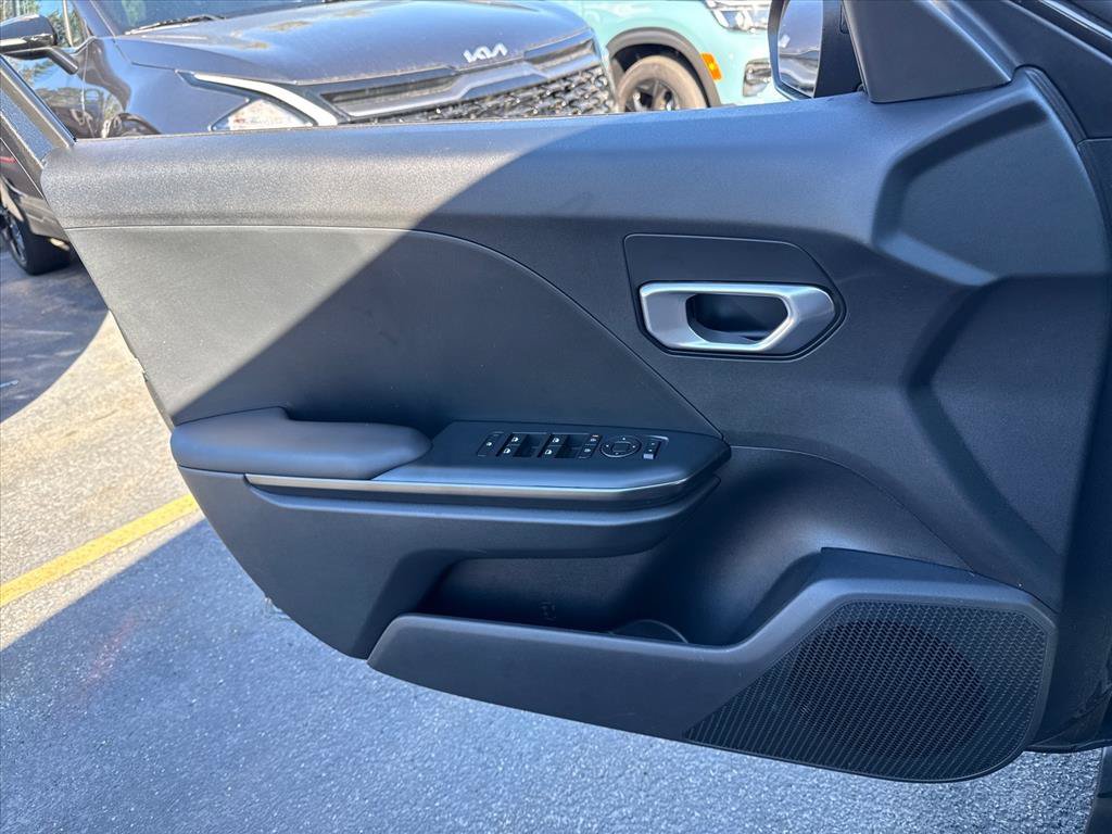 Certified 2026 Kia K4 FWD image 21