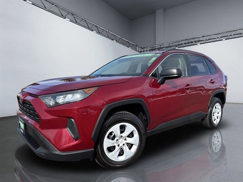 Used 2019 Toyota RAV4 LE w/ Carpet Mat Package image 24