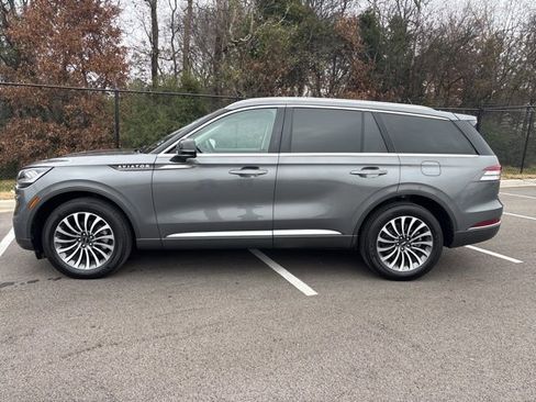 Certified 2023 Lincoln Aviator Reserve w/ Equipment Group 201A image 2