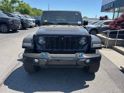 Used 2024 Jeep Wrangler High Altitude AWD/4WD image 8