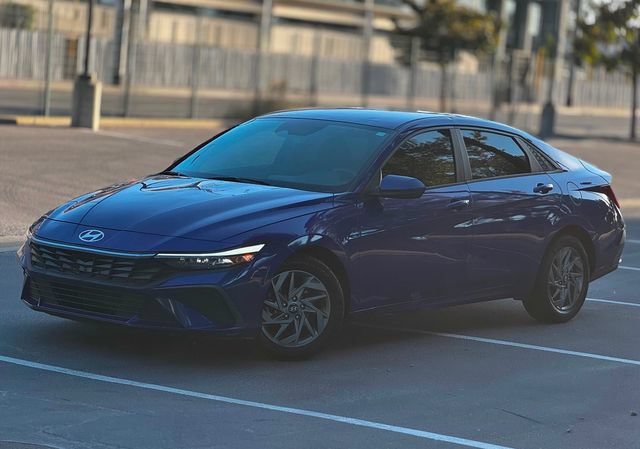 Used 2024 Hyundai Elantra SEL FWD image 7